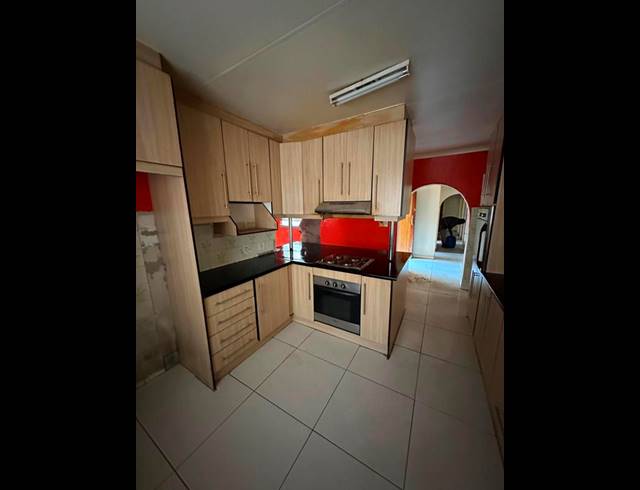 4 BEDROOM HOUSE FOR SALE IN SELCOURT